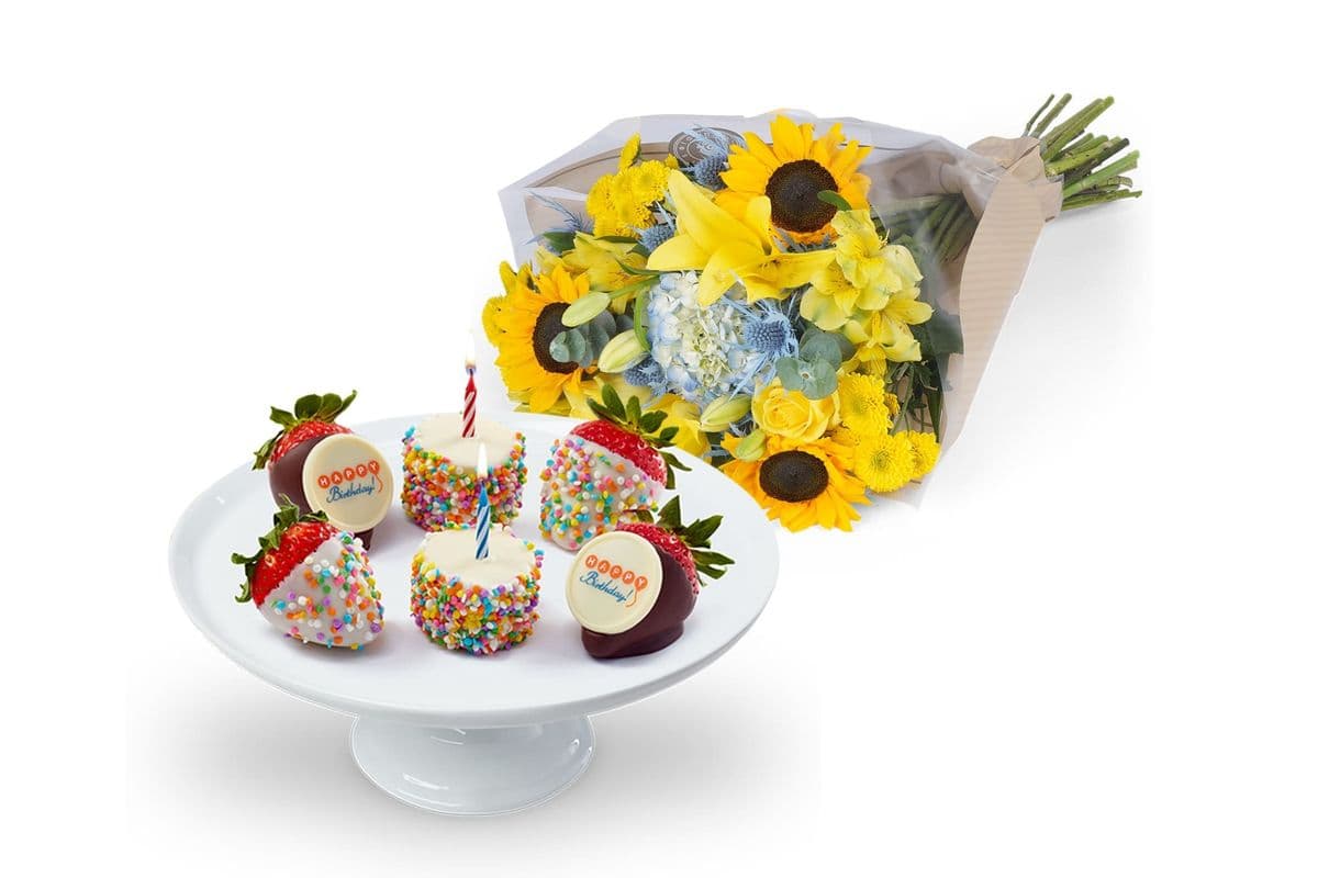 Boîte de fleurs et de baies d'anniversaire / Birthday Flowers & Berries Box