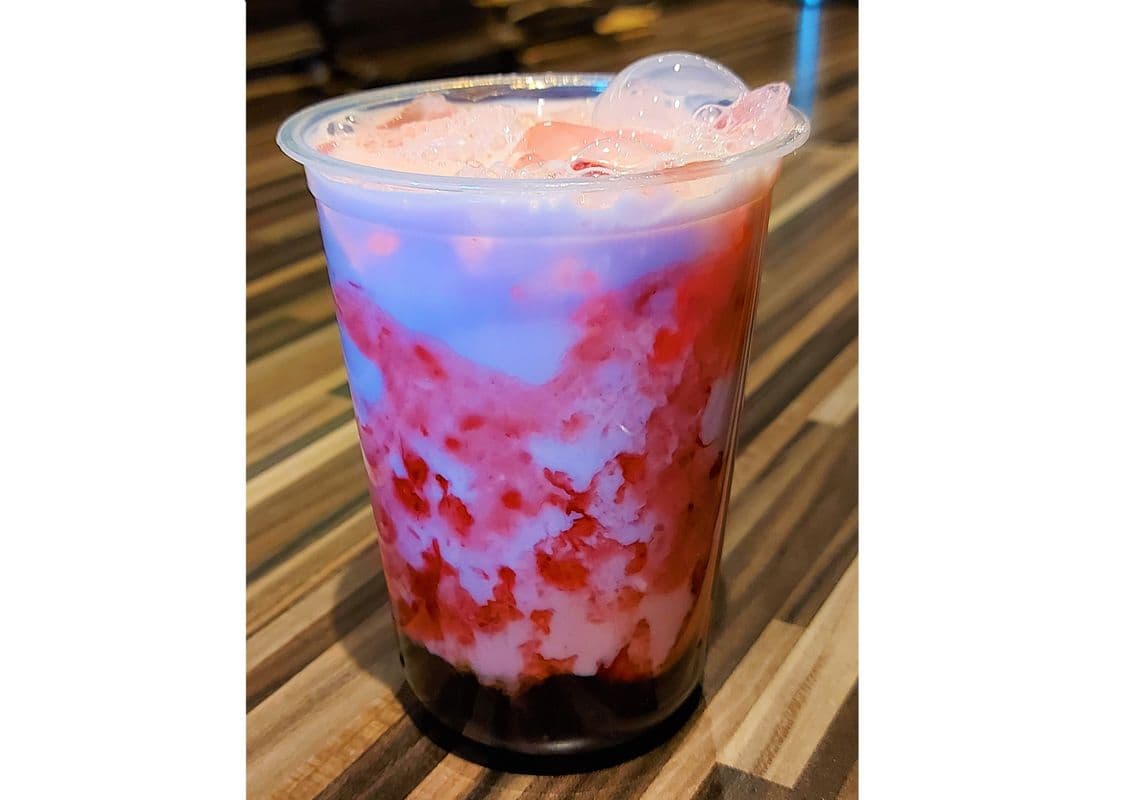 Strawberry and Brown Sugar Milk Bubble Tea (NB6)