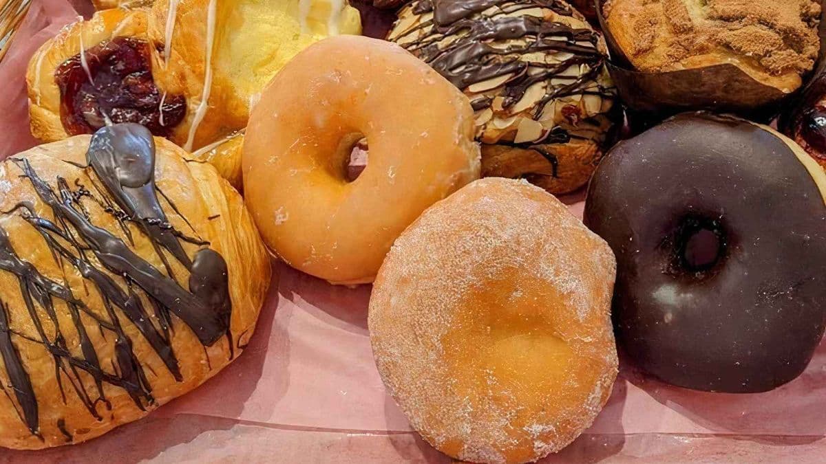12 Pieces of Chefs Choice Pastries