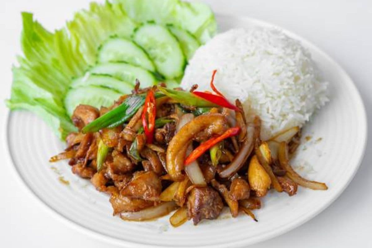 Riz au Poulet Sauté avec Gingembre / Rice with Stir Fried Chicken with Ginger