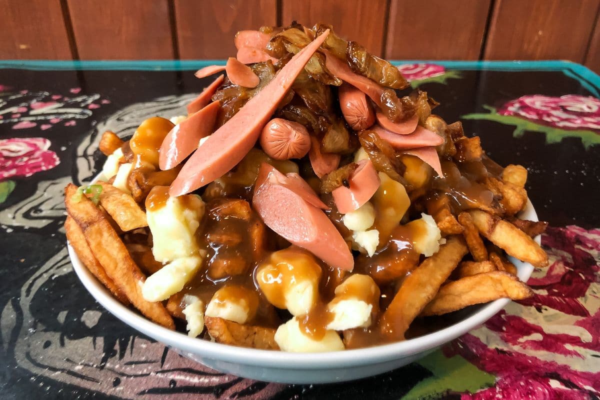 Poutine au chien chaud / Hot Dog Poutine