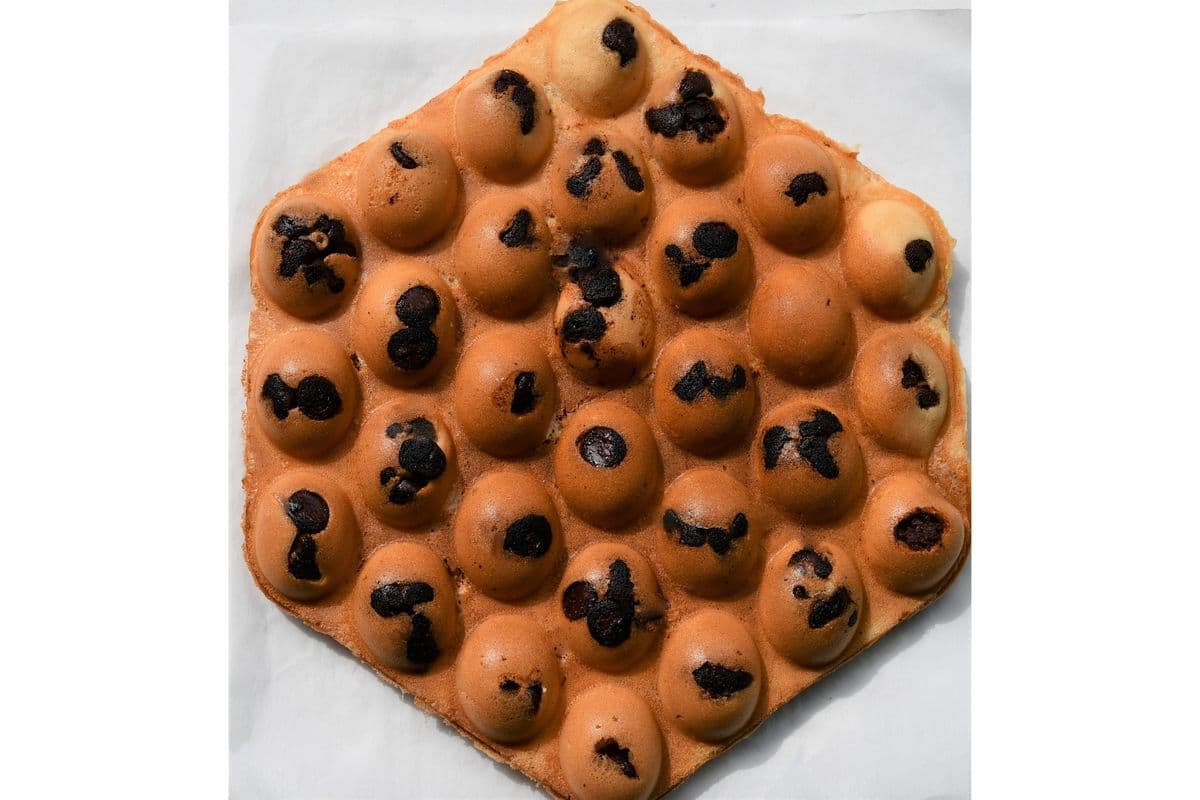 A02 Chocolate Chips Egg Waffle