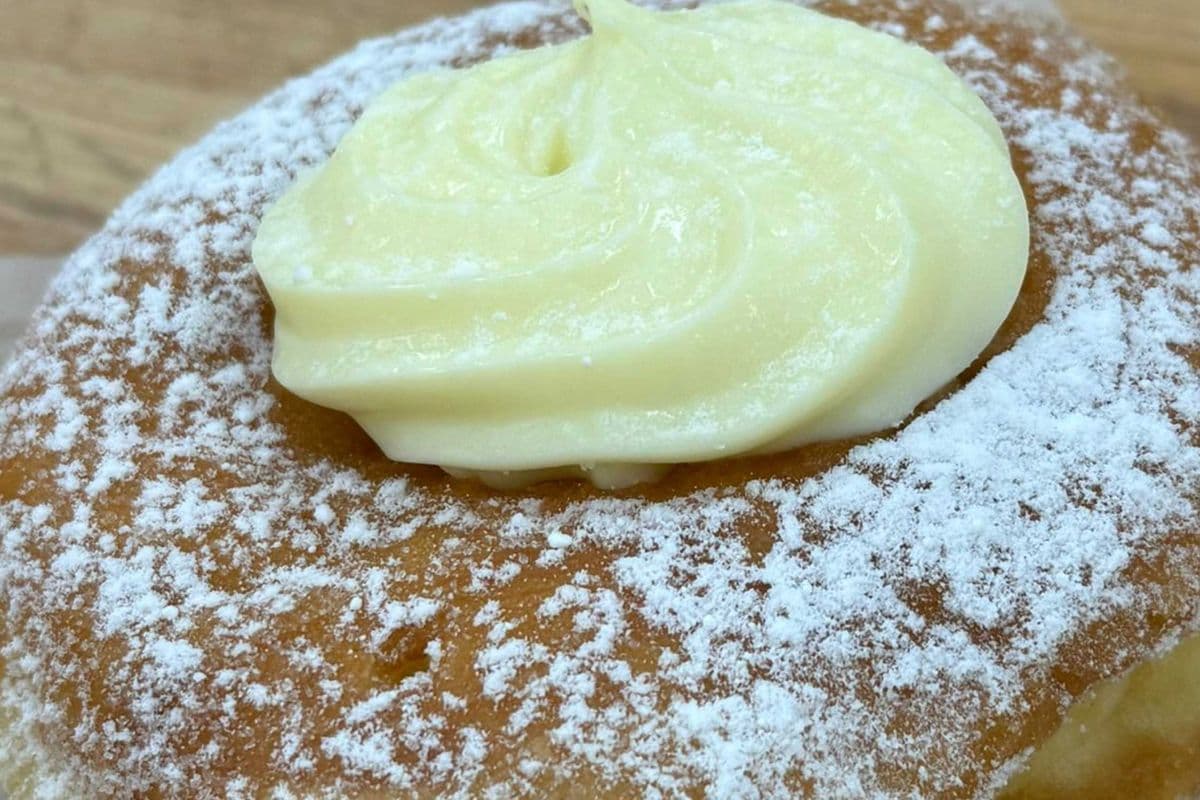 Custurd Top Donut