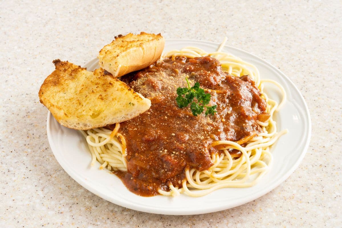 Fettuccini Bolognese