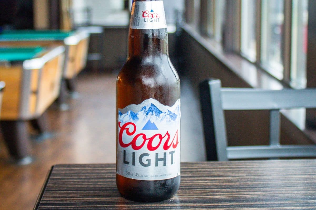 Coors Light Bottle (1 x 341 ml)