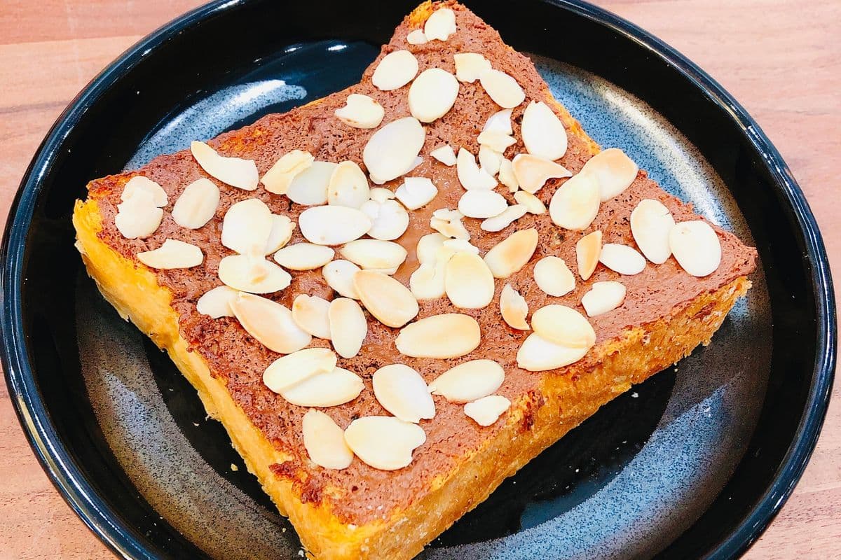 Nutella Choco Thick Toast with Almond