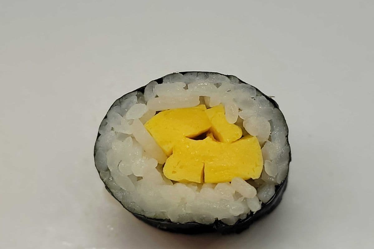 Tamago Maki (6pcs)
