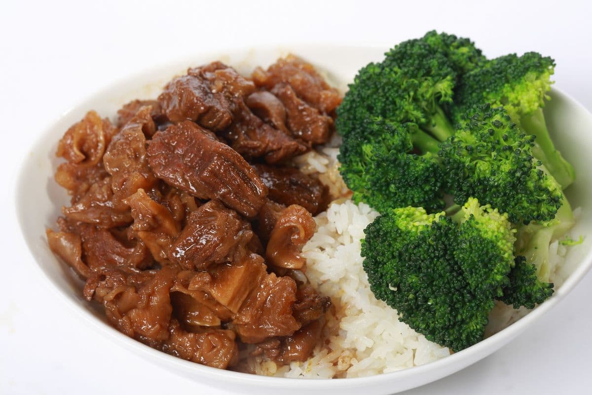 G02. Beef Brisket on Rice