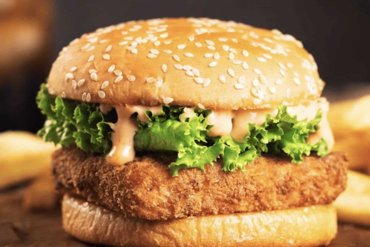 Cheesy Paneer Burger