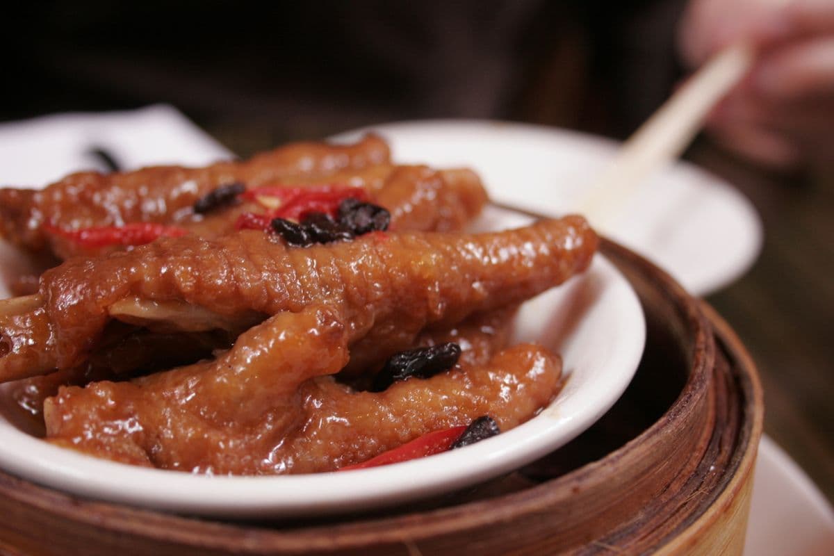 Steamed Chicken Feet with Black Bean Sauce (B60)