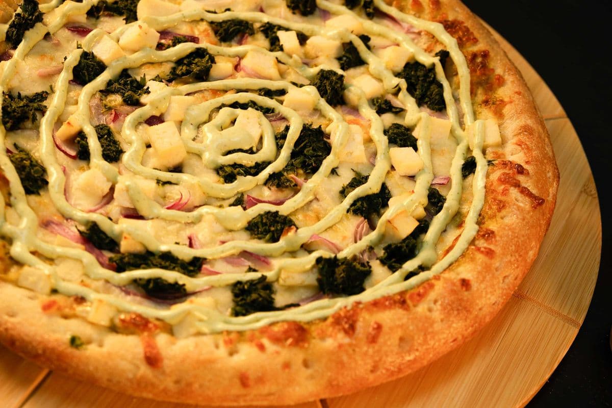 Palak Paneer/Chicken Pizza
