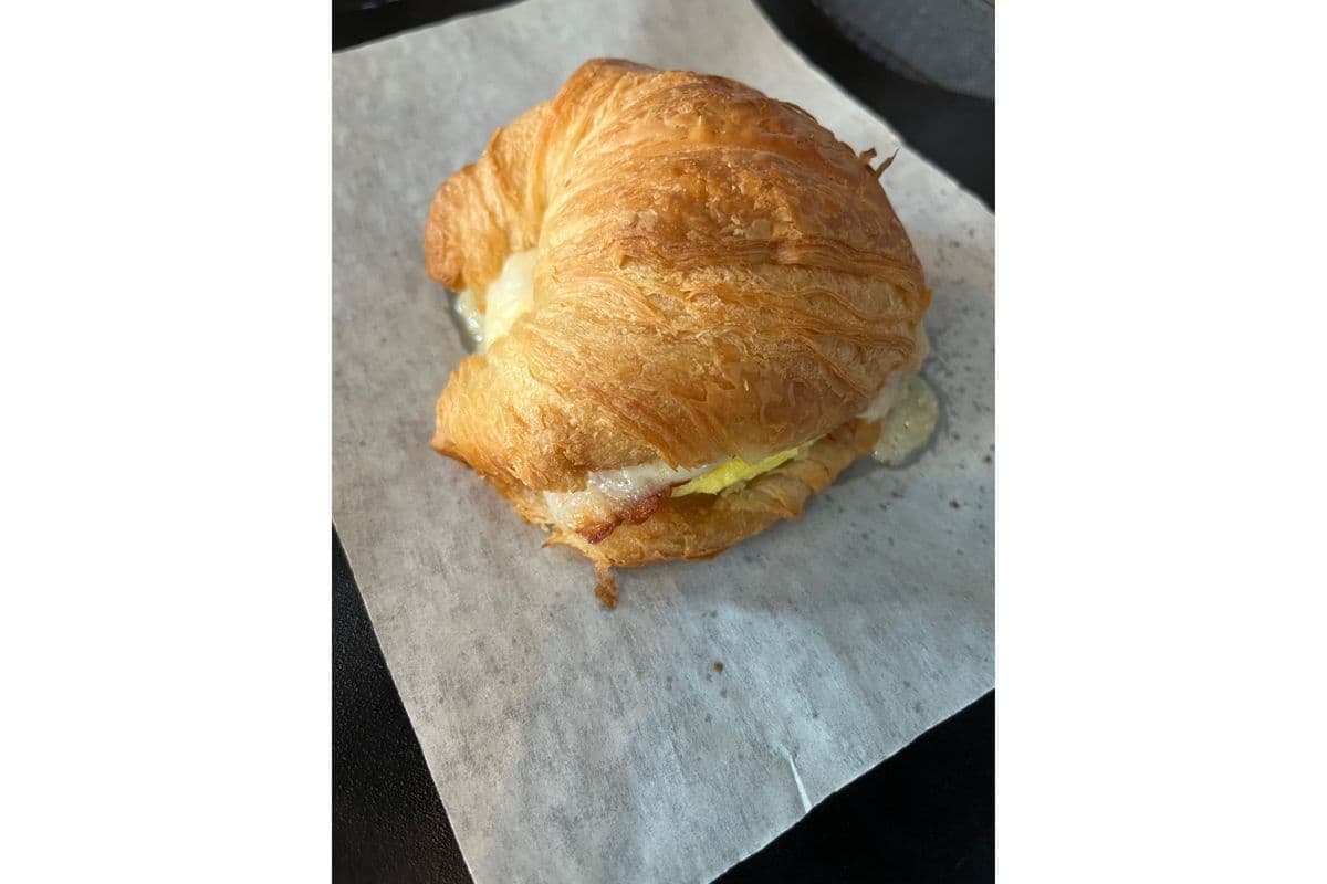 Breakfast Croissanwich