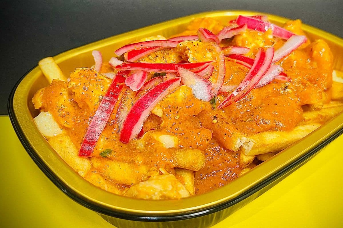 Butter Chicken Poutine