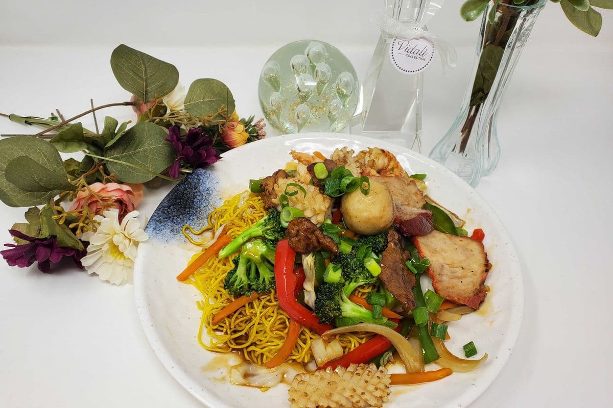 B3. Cantonese Chow Mein