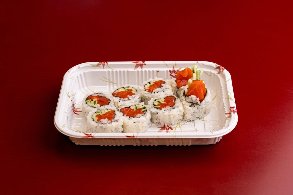 Spicy Wild Salmon Roll (LV) (8pcs)