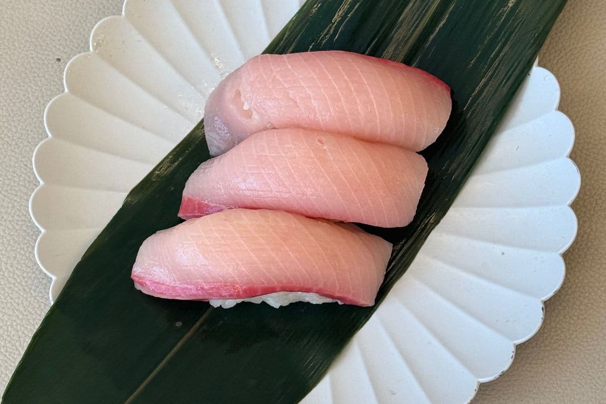🍣Premium yellowtail sushi(3pcs)