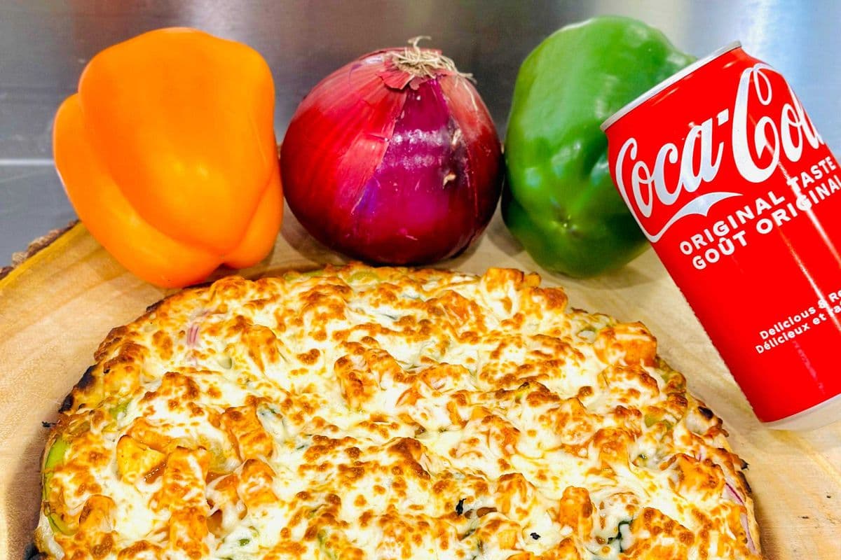 Veg Tandoori Pizza 9" (6 slices)