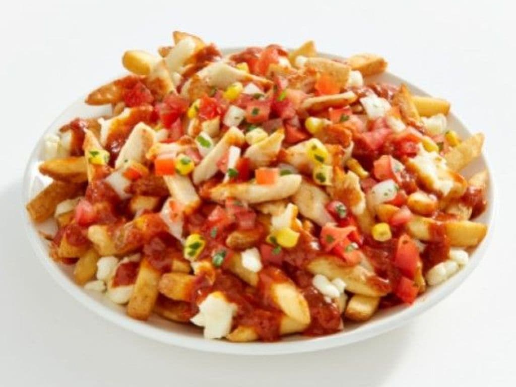 BUTTER CHICKEN POUTINE
