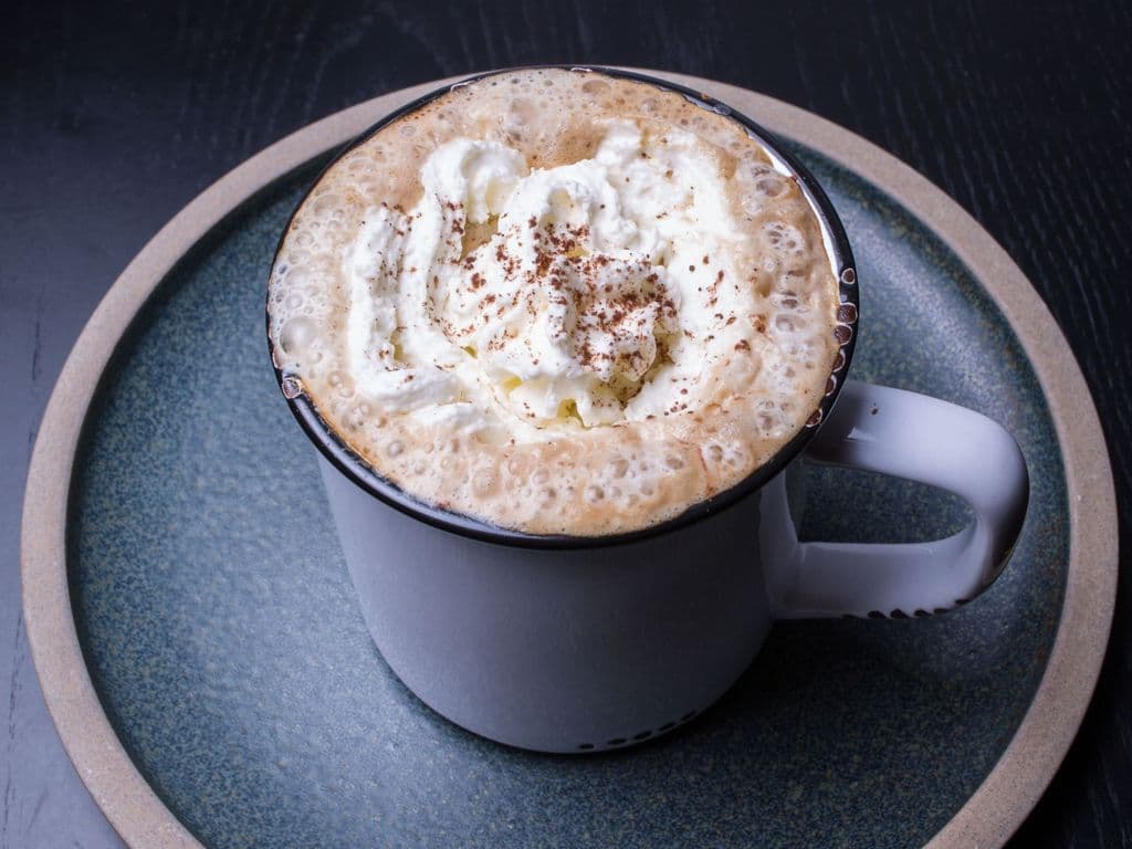 Hot Chocolate (16 oz)