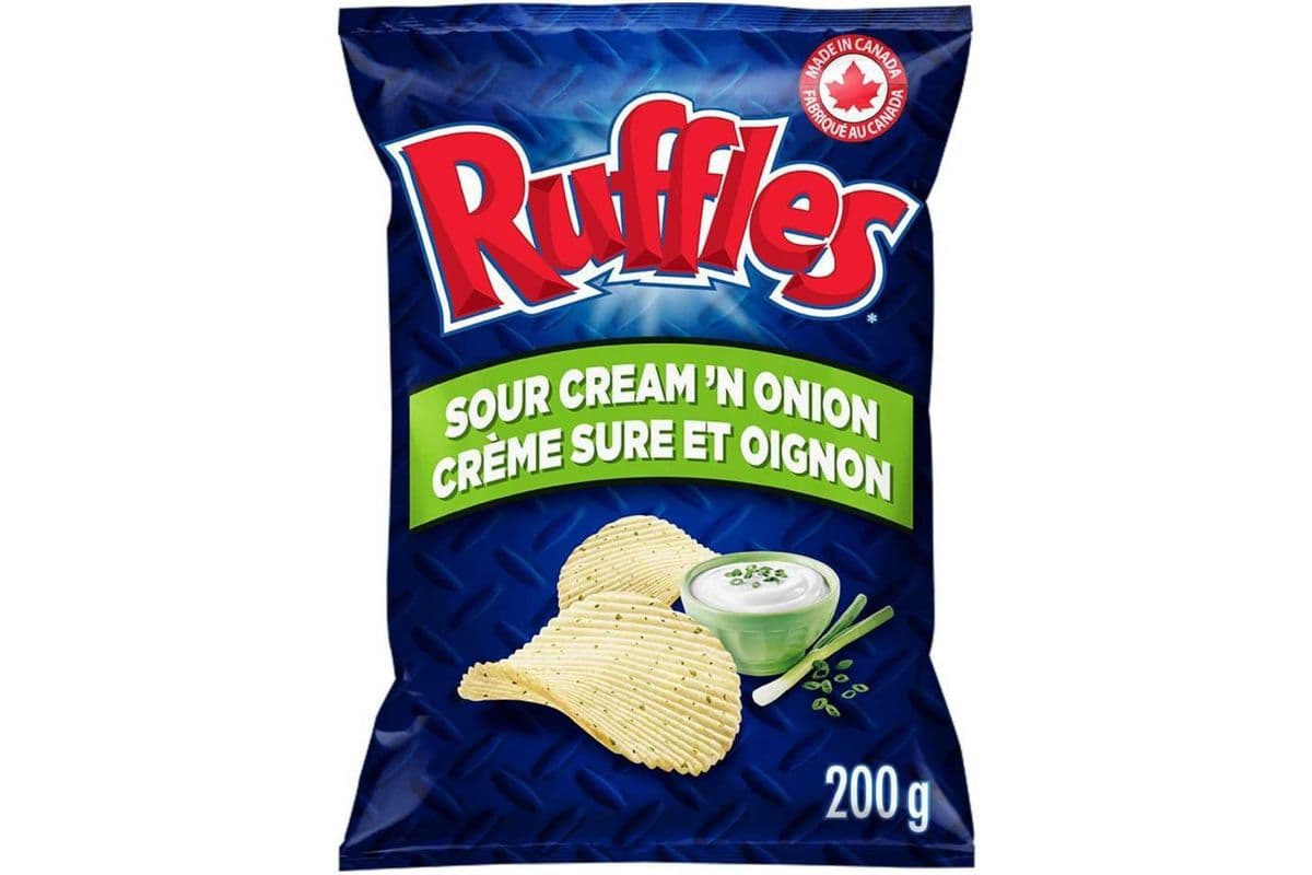 Lay's · Ruffles Sour Cream and Onion Flavored Potato Chips (200g)