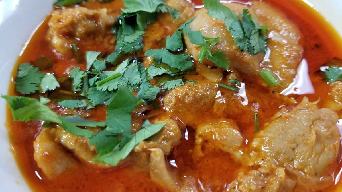 Buy 2 for Less Curries (WITH LARGE RICE OR TWO NAANS)