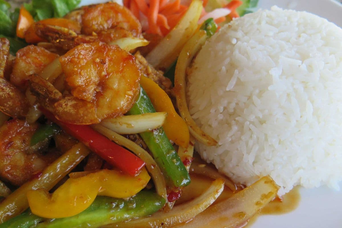 C3. Caramelized Lemongrass Chili Shrimp on Rice - Com Tom Rim