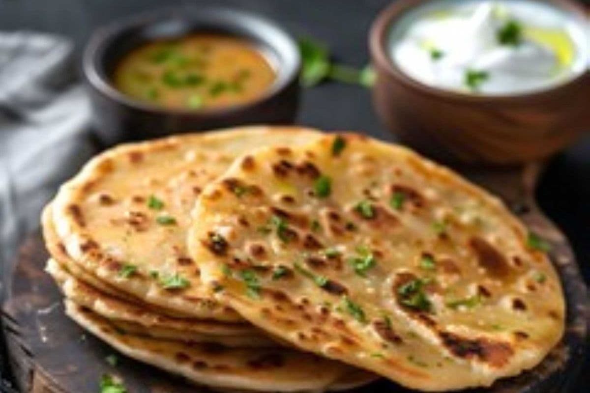Aloo Paratha (1 pc)
