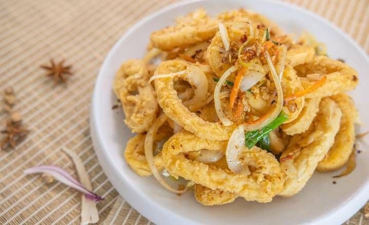 SF14 Fried Squid with Spicy Salt 椒盐鲜鱿