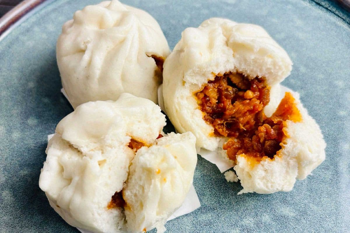 Steamed B.B.Q. Pork Buns / 1 pc 叉燒包 / 1 pc