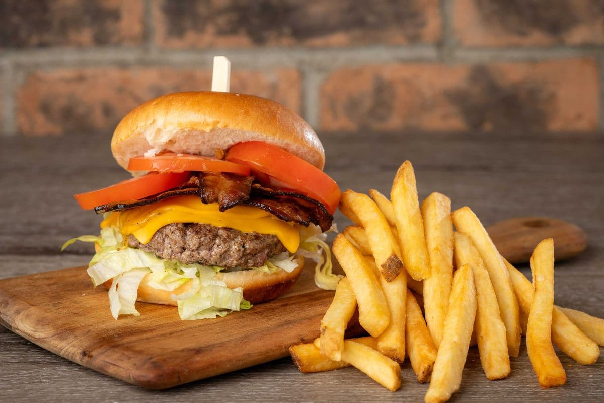 Classic Burger W/ Fries