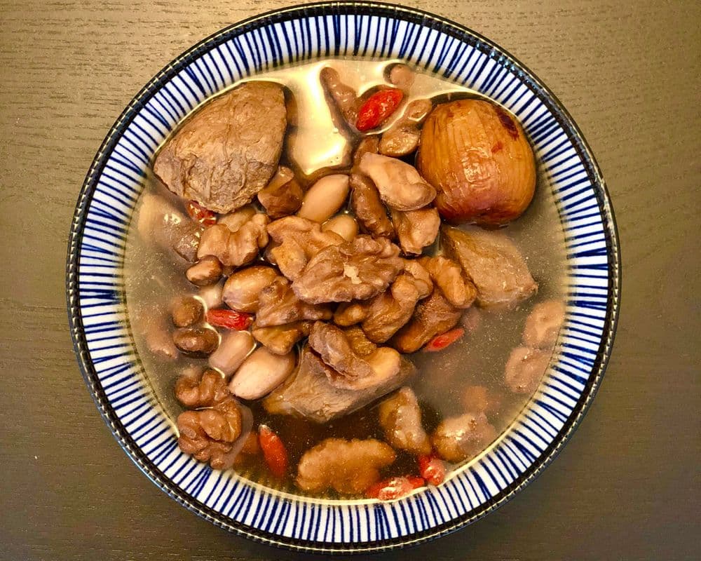 S4. Walnuts and Peanuts Pork Soup (800 ml)