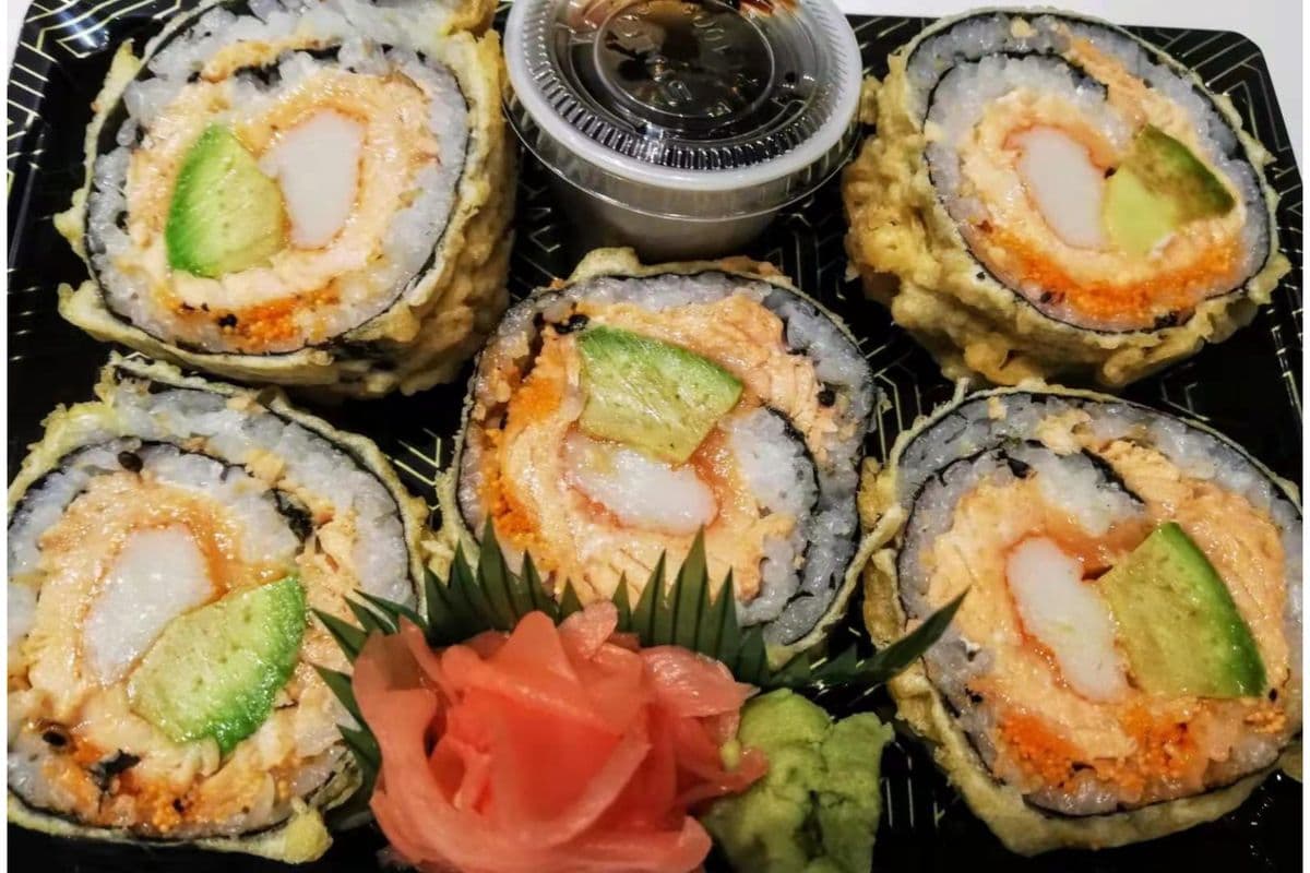 Volcano Sushi Roll (5 PCs)
