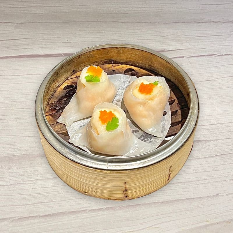 Steamed Scallop with Tobiko Dumplings / 飛魚子帶子餃