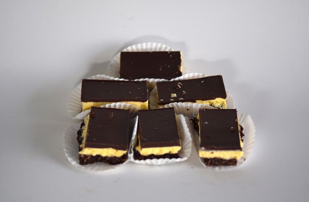 BOX OF 6 NAINAMO BARS