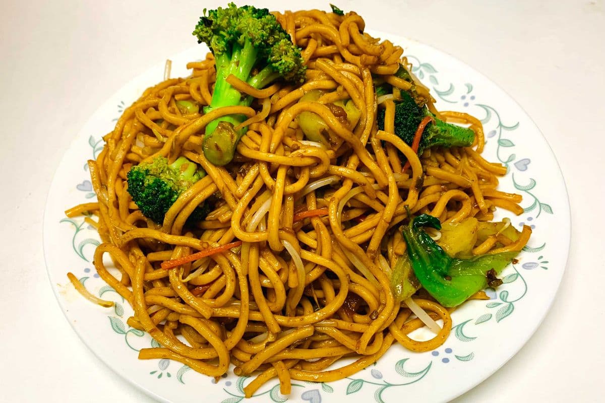 Vegetable Hakka Noodles