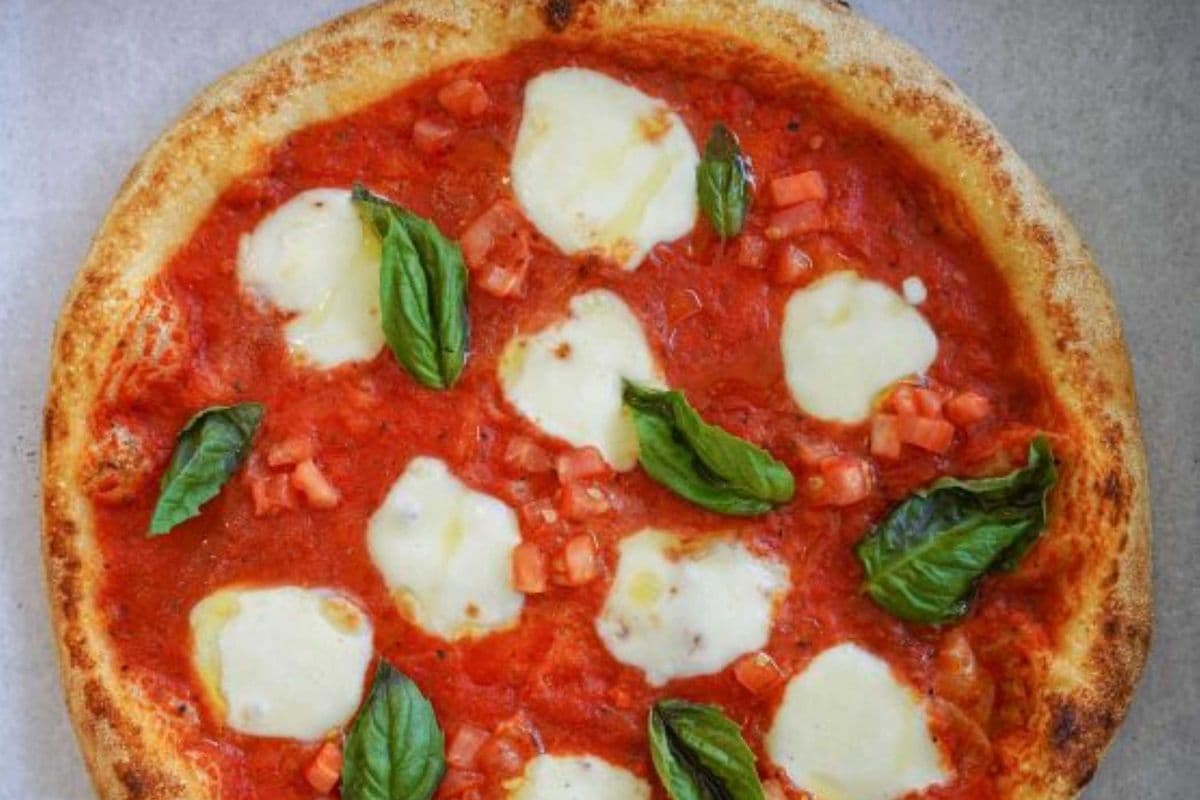 Large (14") Margherita Pizza