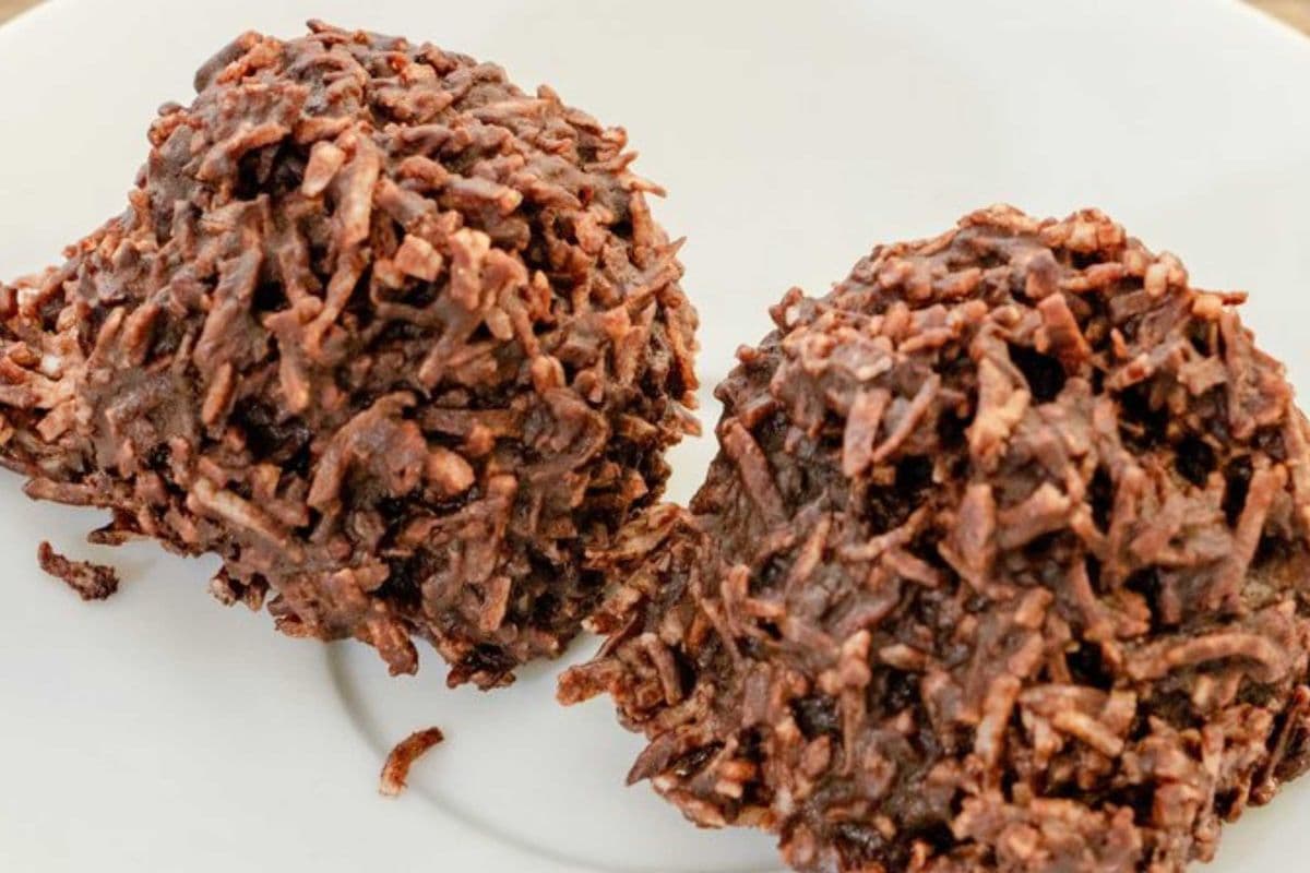 Chocolate Macaroons