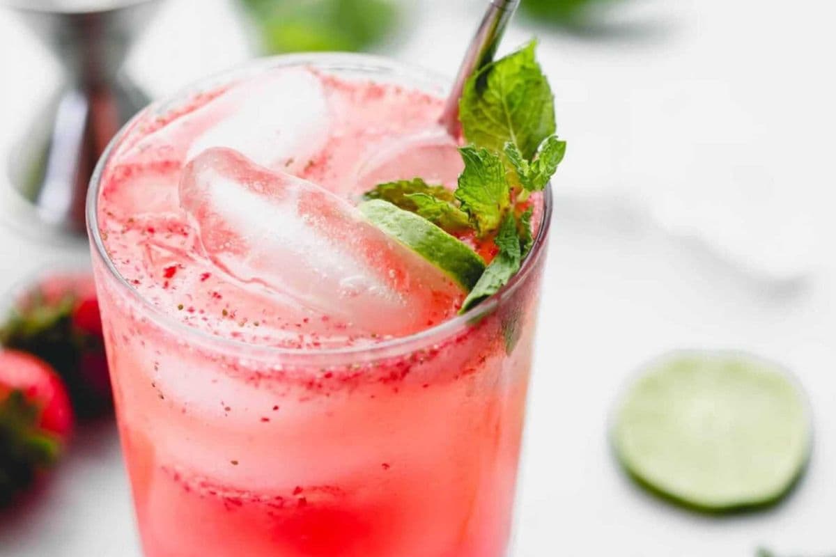 STRAWBERRY MOJITO