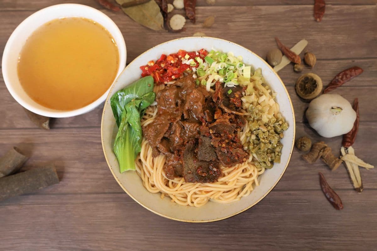 Signature Beef Double Up 招牌香辣双拼牛肉粉