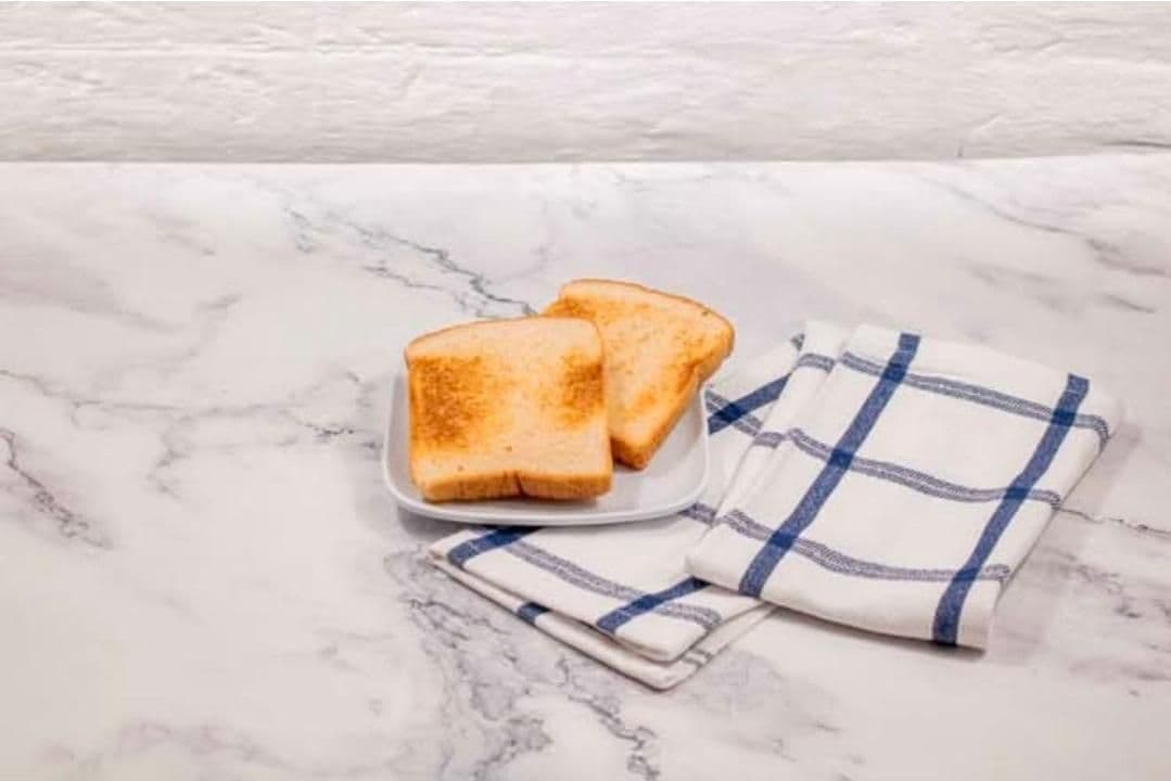 2 Slices of Toast