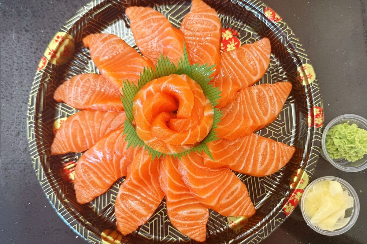S2. Salmon Sashimi (1 lb)