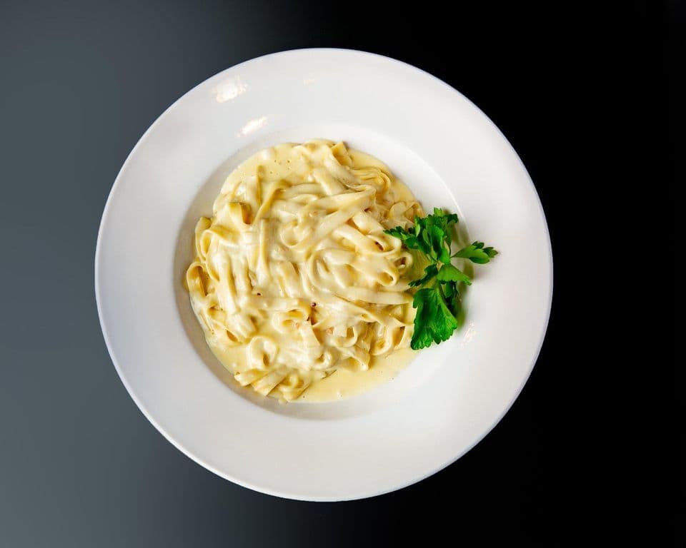 Fettuccine Alfredo