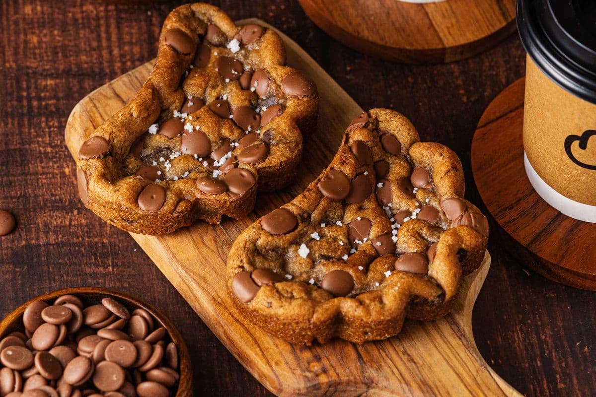 Chocolate Chip Cookie