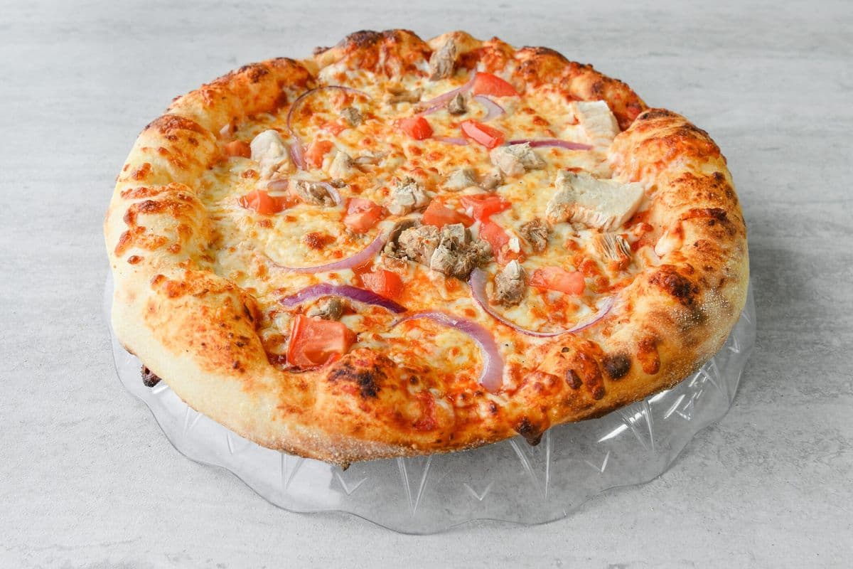 2 Pizzas extra-larges au poulet / 2 Extra-Large Chicken Pizzas