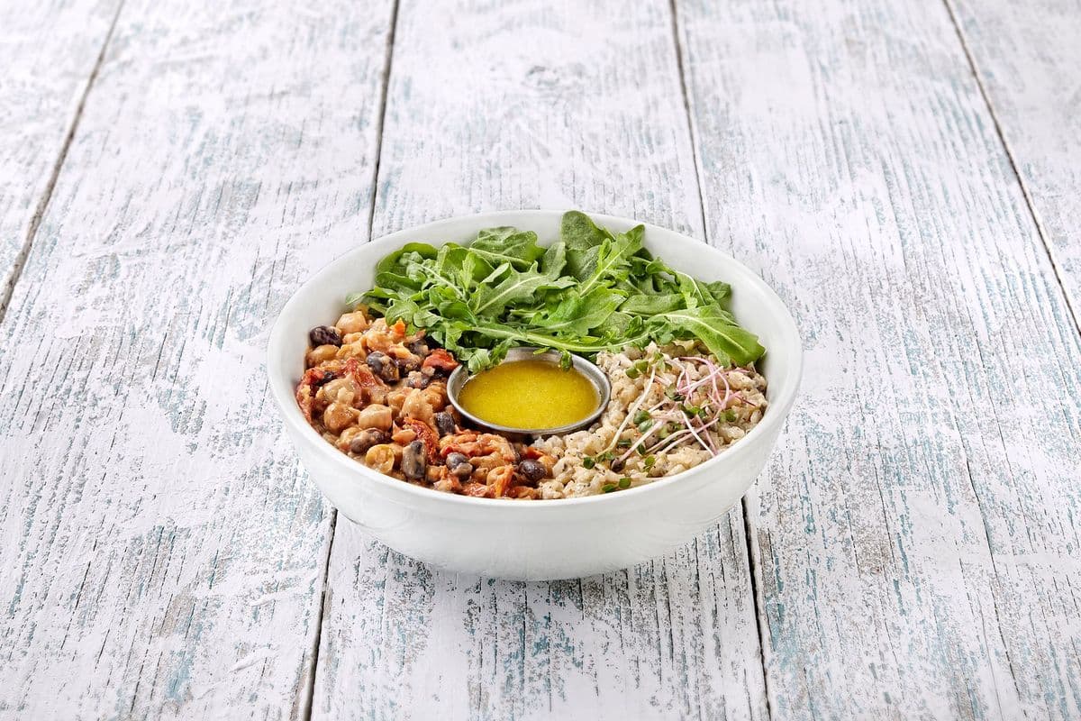 Protein Paradise Bowl (628 Cal)