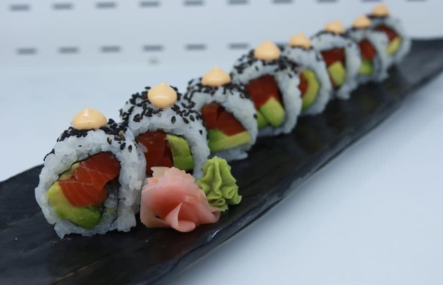 Spicy Sockeye Salmon Roll (8pcs)