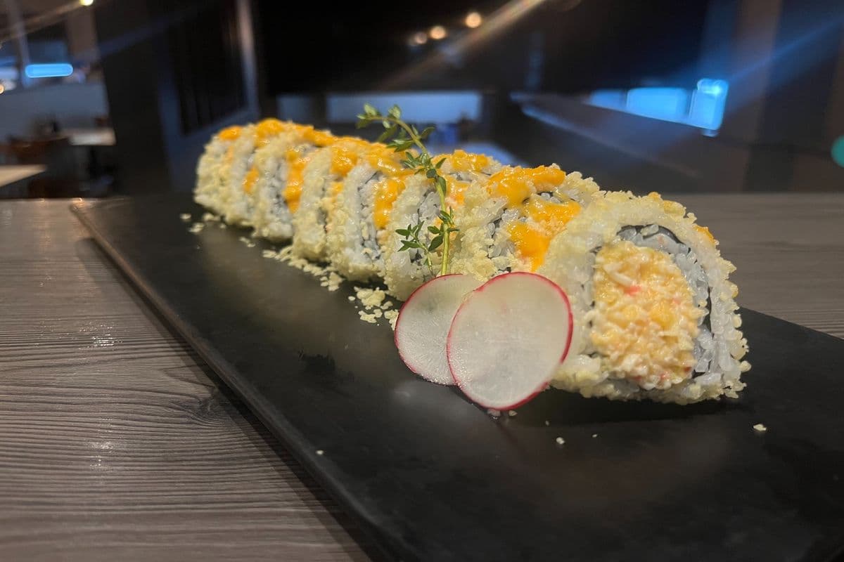 Crunch Crab Salad Roll (8 pcs)