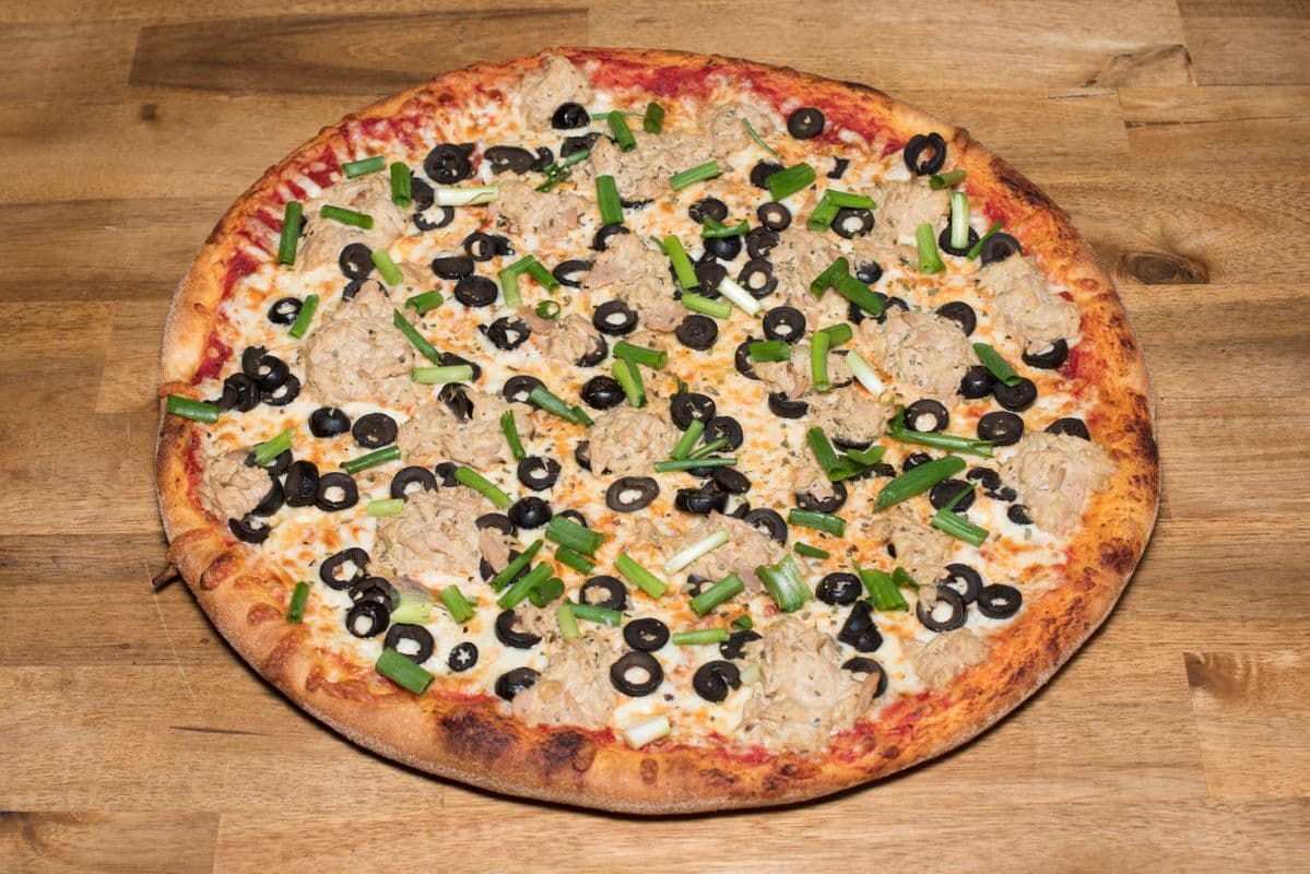 10" Small Tuna and Olive Pizza