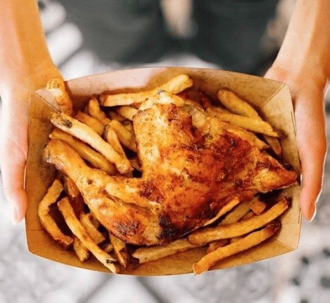 Un quart de poulet cuisse combo / A Quarter of Chicken Leg Combo