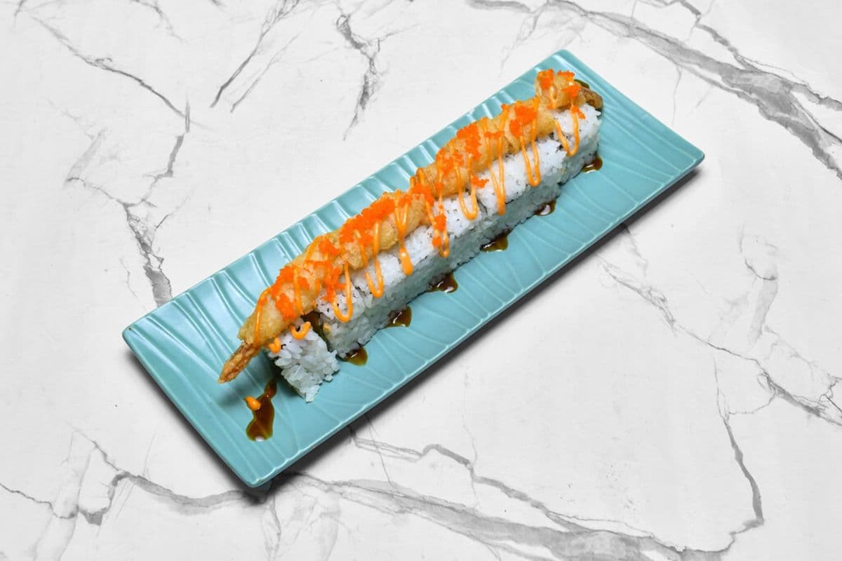 R31. Hachi Dragon Roll (8 pcs) (New)